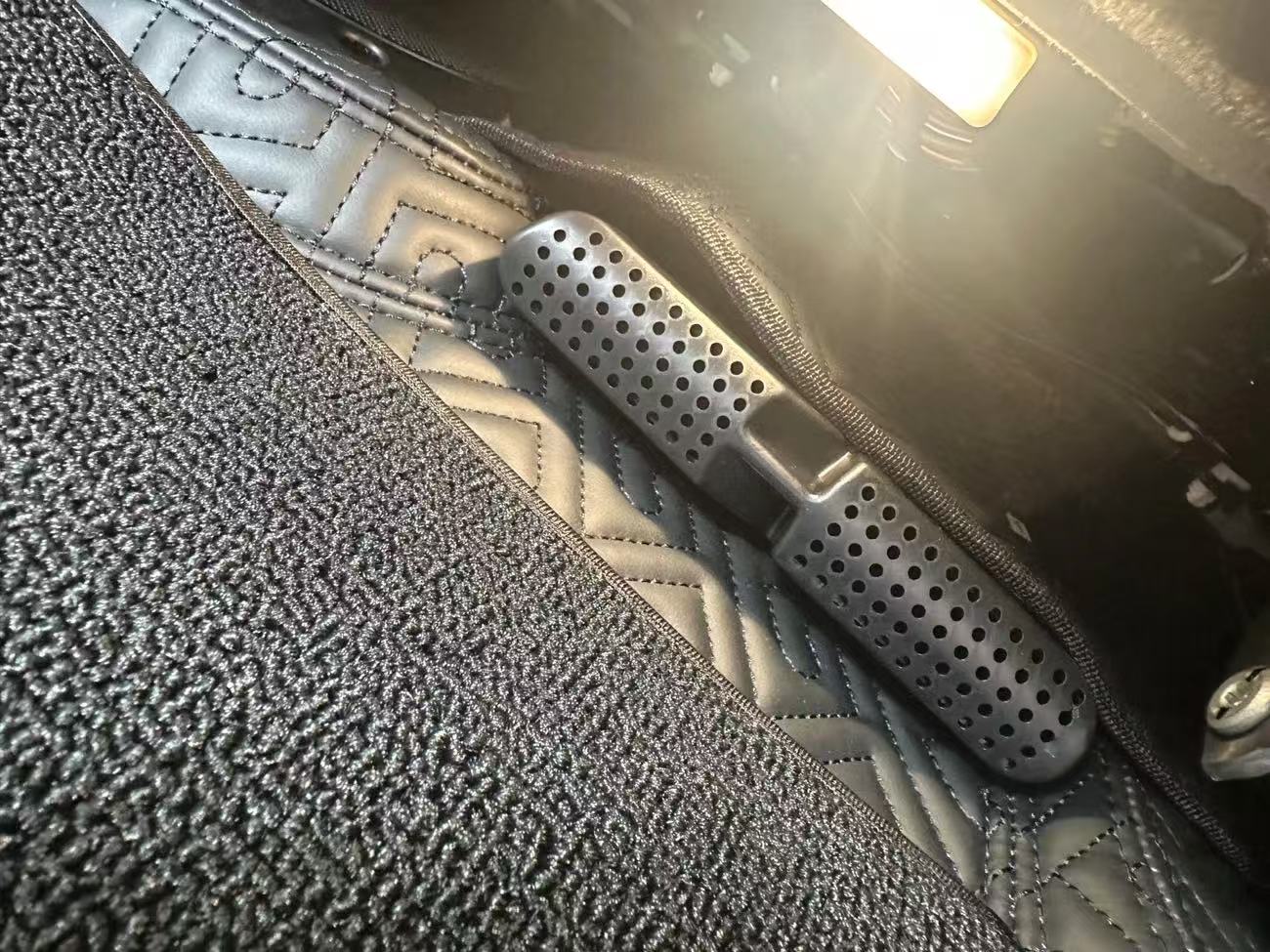 Car Accessories Rear - Araba Hava Firar Kapağı Izgarası BMW